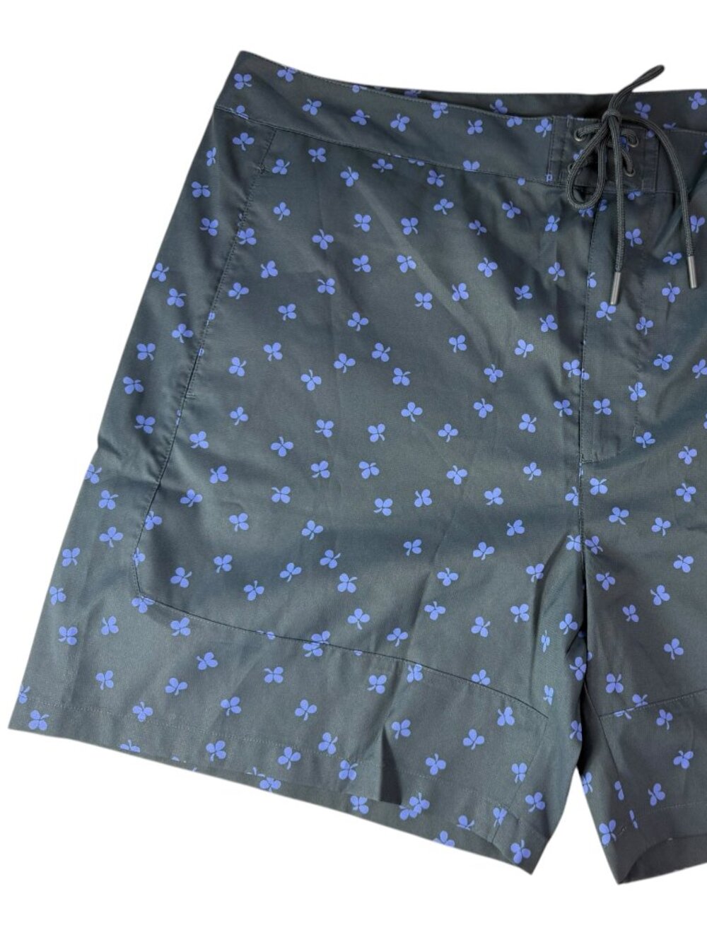 New NWT Outdoor Voices Shorts Purple Clover Pattern.  Drawstring. Size Men's XXL
